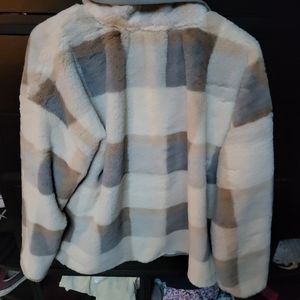 💗 2/$25 Plaid Sherpa Pullover